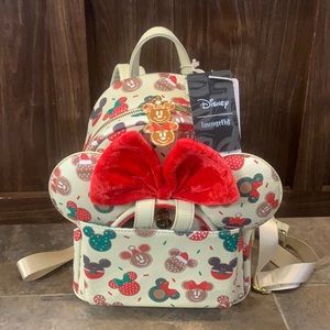 💚♥️Christmas Mickey Mouse backpack♥️💚🎄